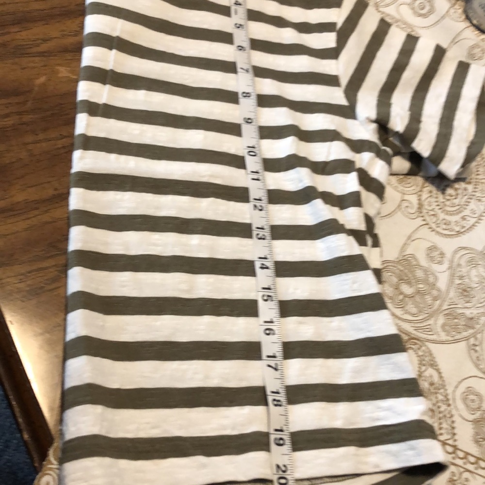 Used top by uniqlo size M - Picture 7 of 8